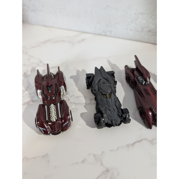 HOT WHEELS BATMOBILES LOT OF 6 LOOSE NEAR MINT - Picture 4 of 15